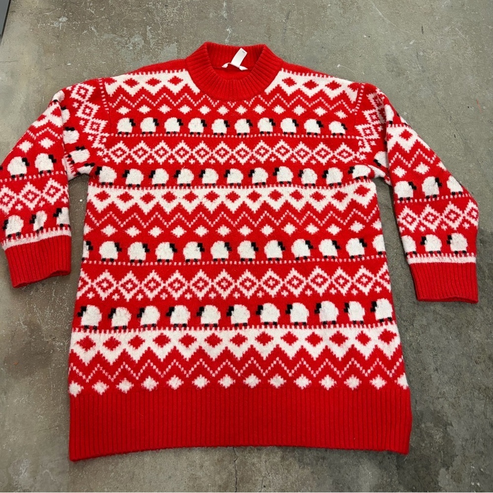 H&M Festive Red and‎ White sheep maternity Crewneck Sweater